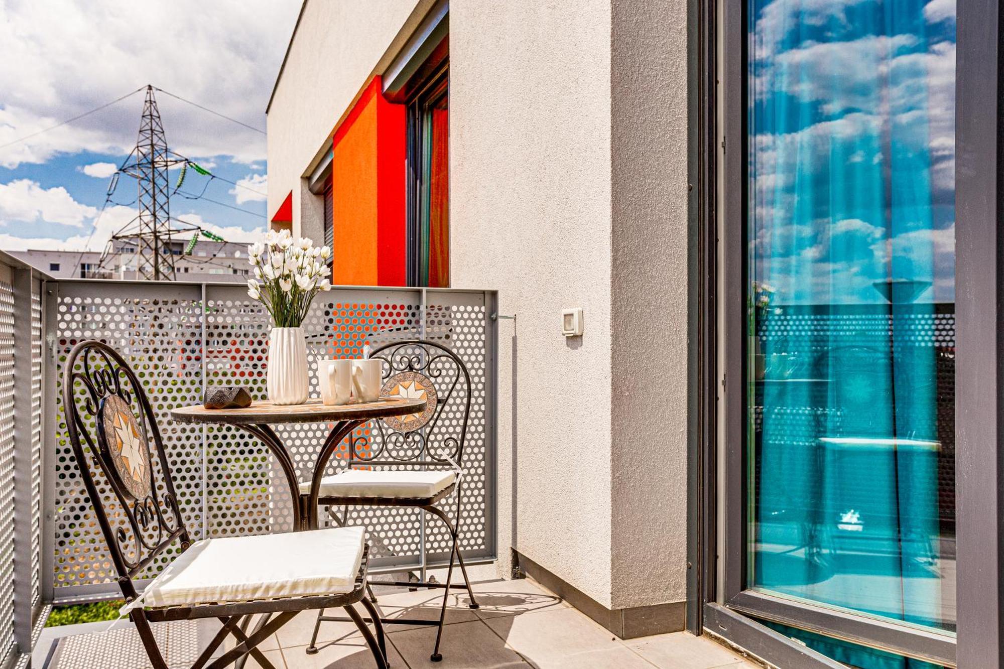 Ari - Afi Mall Luxurious Apartments With Free Parking Arad Exteriör bild